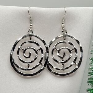 ✨2/$10✨ Spiral Earrings Silver-tone Circle Dangle